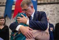 izmirde dayanismanin buyudugu yil