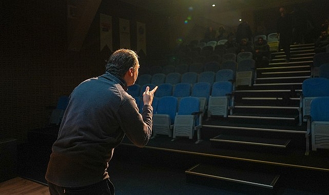 maltepeden tiyatroculara destek