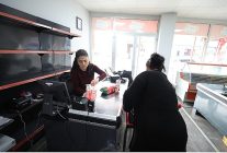 menderesin sosyal marketinden buyuk destek tam 2 milyon 800 bin tl