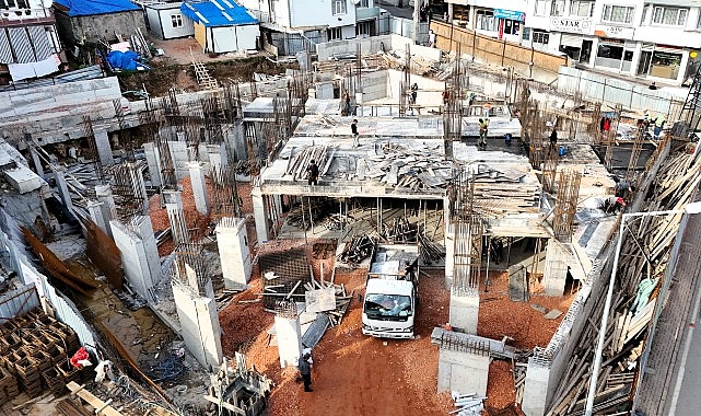 yeni kurucesme merkez camii hizla yukseliyor